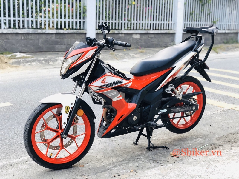 Baga thùng givi xe sonic 150