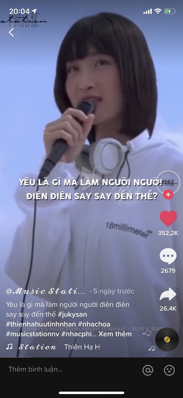 Yêu là gì mà làm người điên điên say say đến thế
