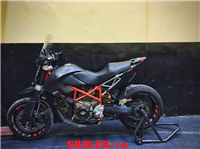 BEN NÂNG DUCATI HYPERTRADA 821