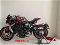 BEN NÂNG XE MV AGUSTA 800