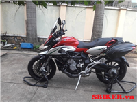 BEN NÂNG MV AGUSTA RIVALE 800