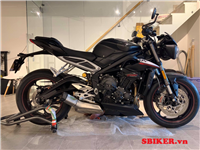 BEN NÂNG XE TRIUMPH STREET TRIPLE RS