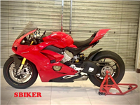 BEN NÂNG DUCATI V4 DI CHUYỂN