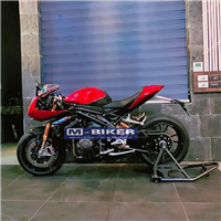 BEN NÂNG XE TRIUMPH SPEED TRIPLE 1200