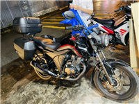 THÙNG HÔNG GIVI CB150 VERZA