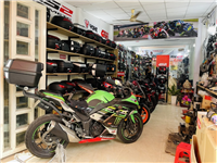 THÙNG SAU XE NINJA 300 HIỆU GIVI