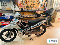 THÙNG GẮN PHÍA SAU XE NHỎ NHẤT 10 12 LÍT