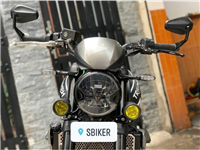 ĐÈN TRỢ SÁNG TRIUMPH