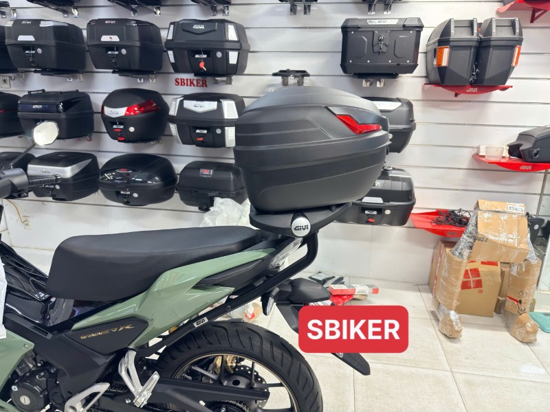 Thùng Sau Winner R V5 Nhựa Givi Chính Hãng